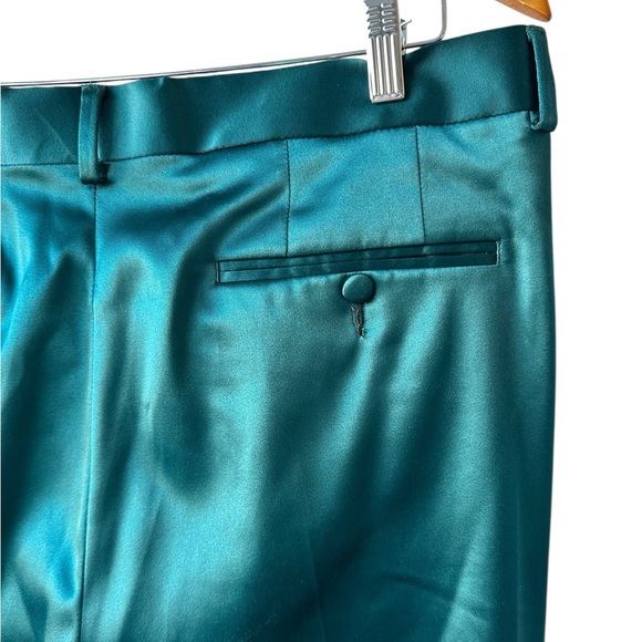 ASOS DESIGN Men’s Tapered Satin Dark Green Pants - Picture 16 of 16